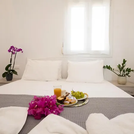 Spilia Mykonos