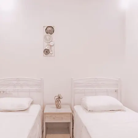 Spilia Mykonos 아파트호텔