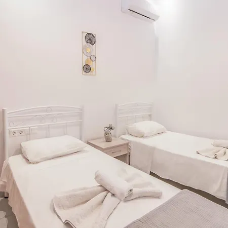 Spilia Mykonos 4* 애그라리