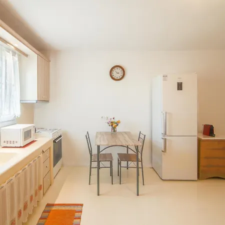 Spilia Mykonos 아파트호텔 애그라리