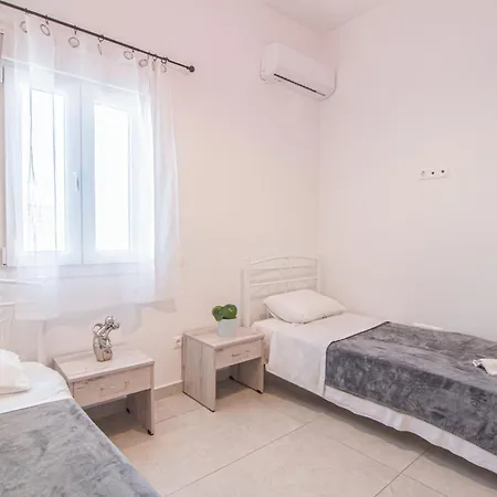 Spilia Mykonos - Free Car Included - Tour And Wine Tasting In Mykonian Estate 4*
